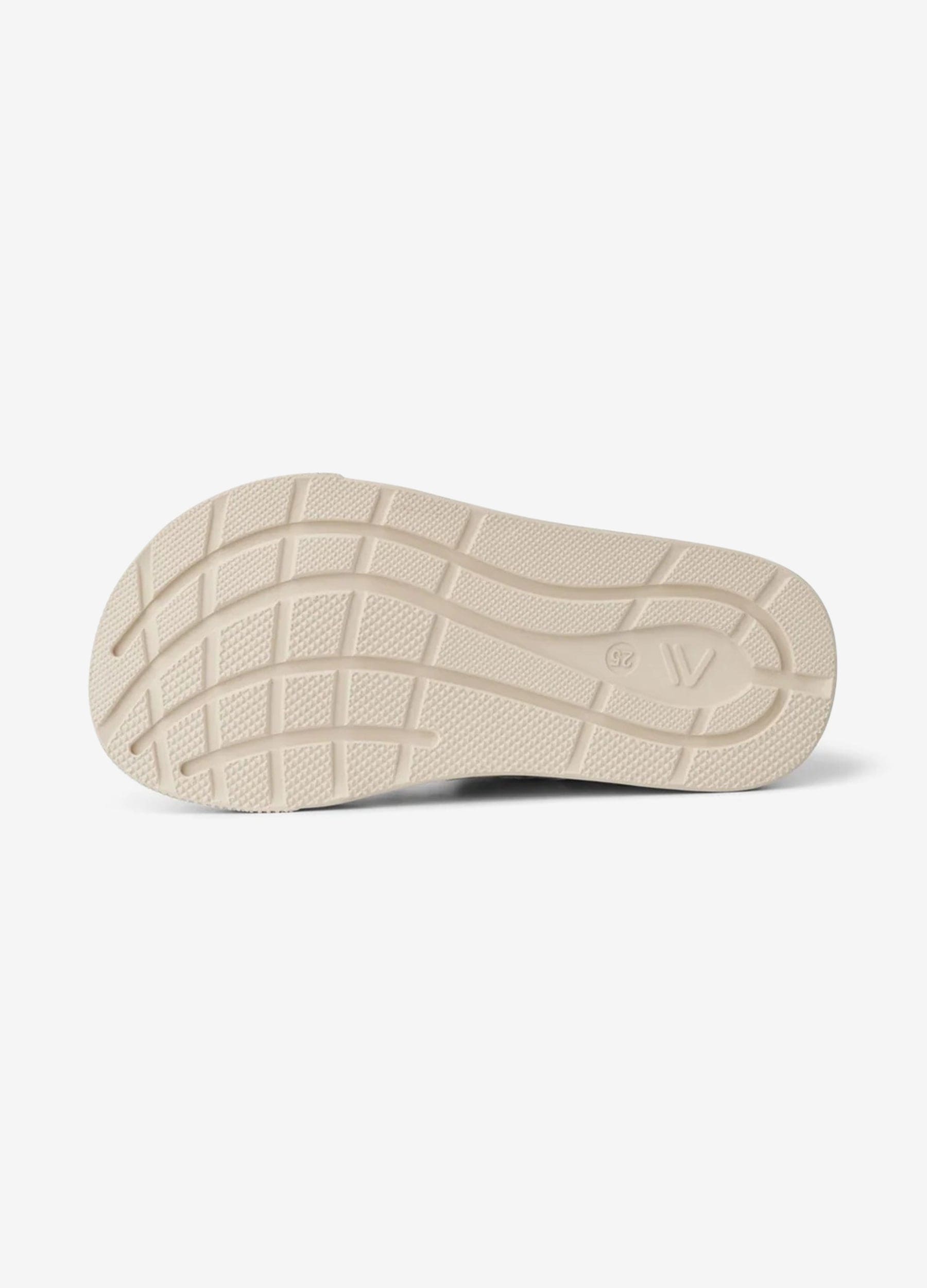 ASK - Foot -shaped Mid -Hi Sneaker